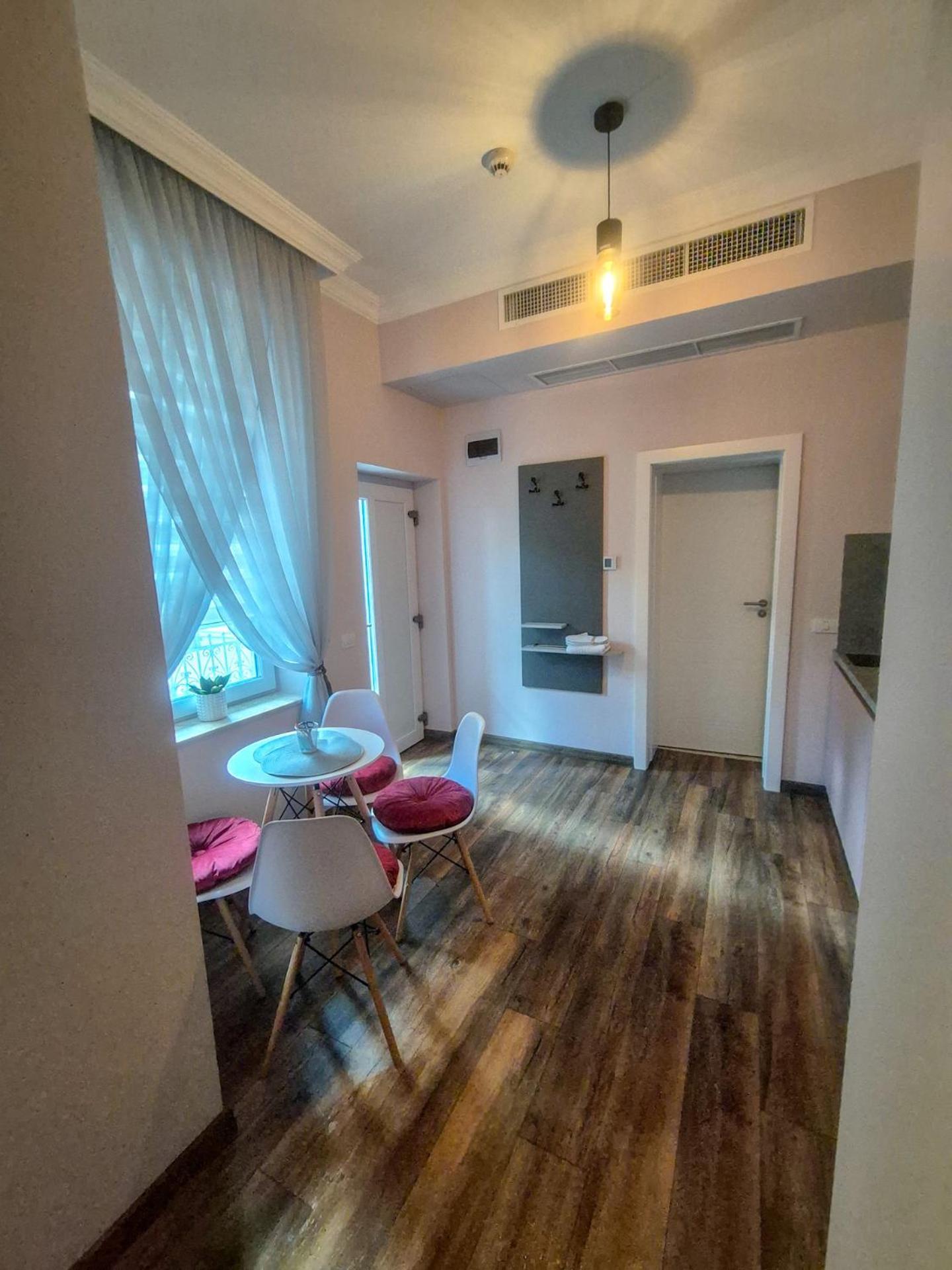 Bizi House 2