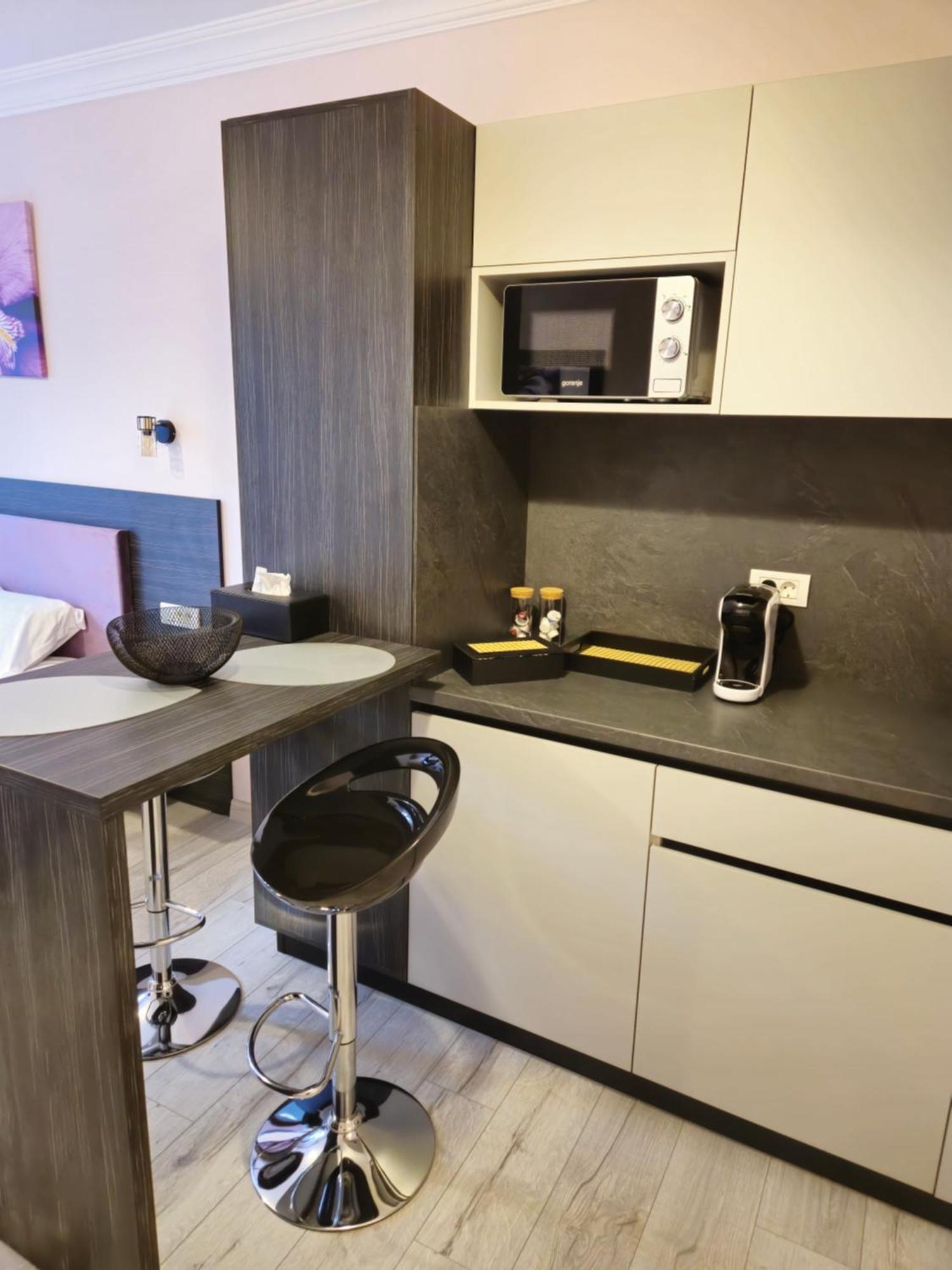 Bizi House 2