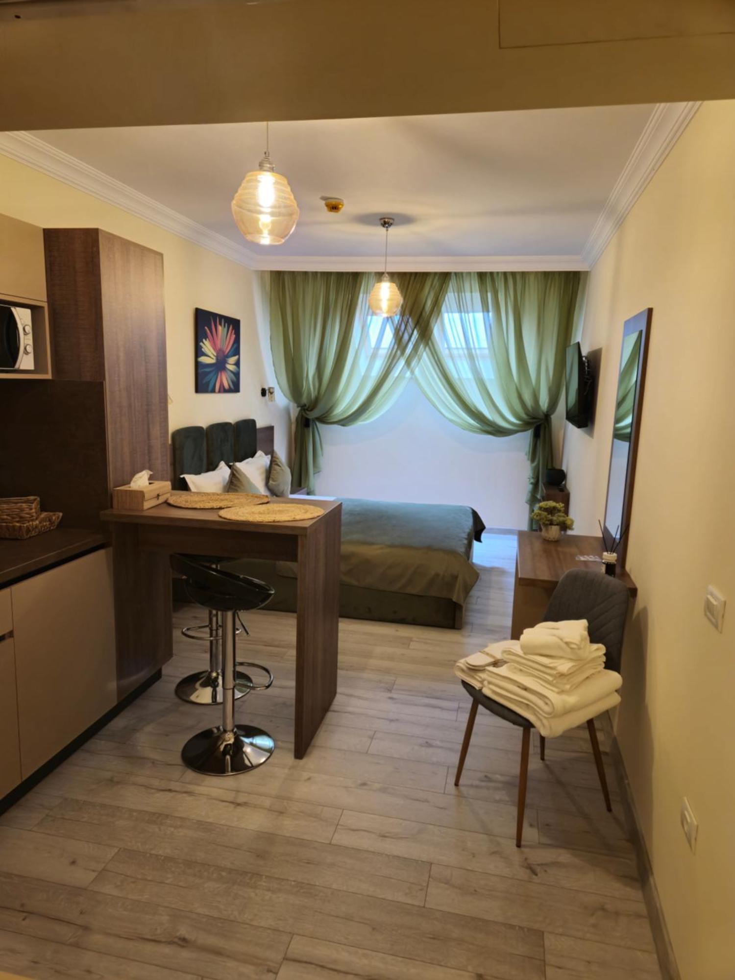Bizi House 2